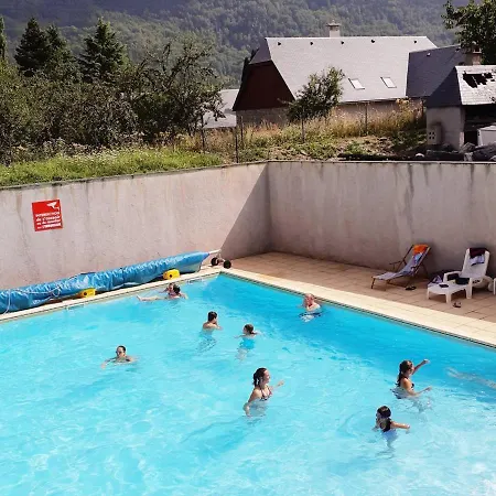 2 Pieces Renove Avec Piscine A Vignec, 6 Personnes - Fr-1-504-596 Vignec