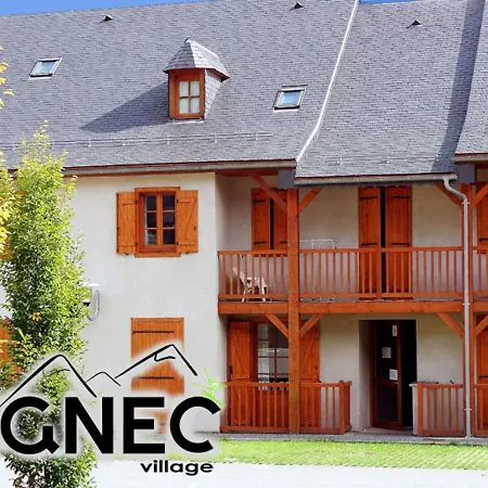 2 Pieces Renove Avec Piscine A Vignec, 6 Personnes - Fr-1-504-596
